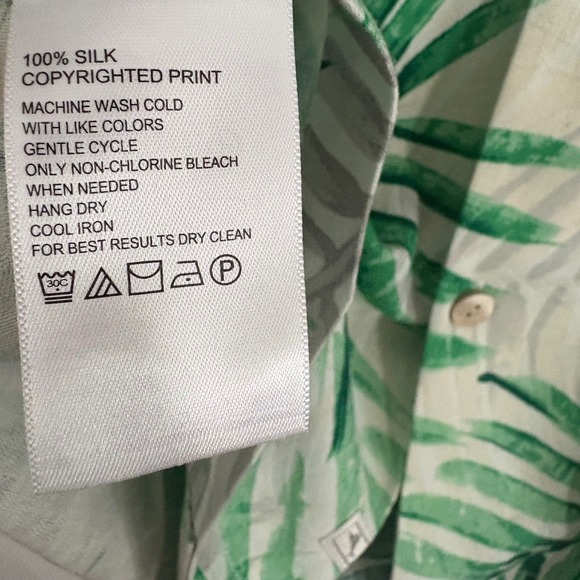 NEW Tommy Bahama Men Med Misty Palms 100% Silk Shirt Short Slv Camp Resort Party - Picture 5 of 12